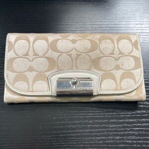 Coach Tan Leather Signature Wallet